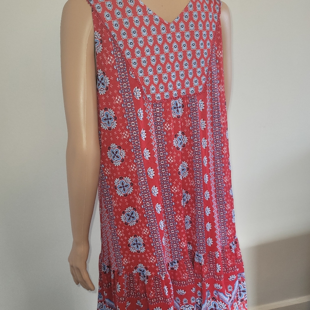 Dress - Picture 2 of 4